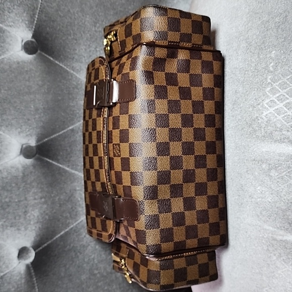 Authentic Louis Vuitton Melvillle reporter PM size - Picture 7 of 17